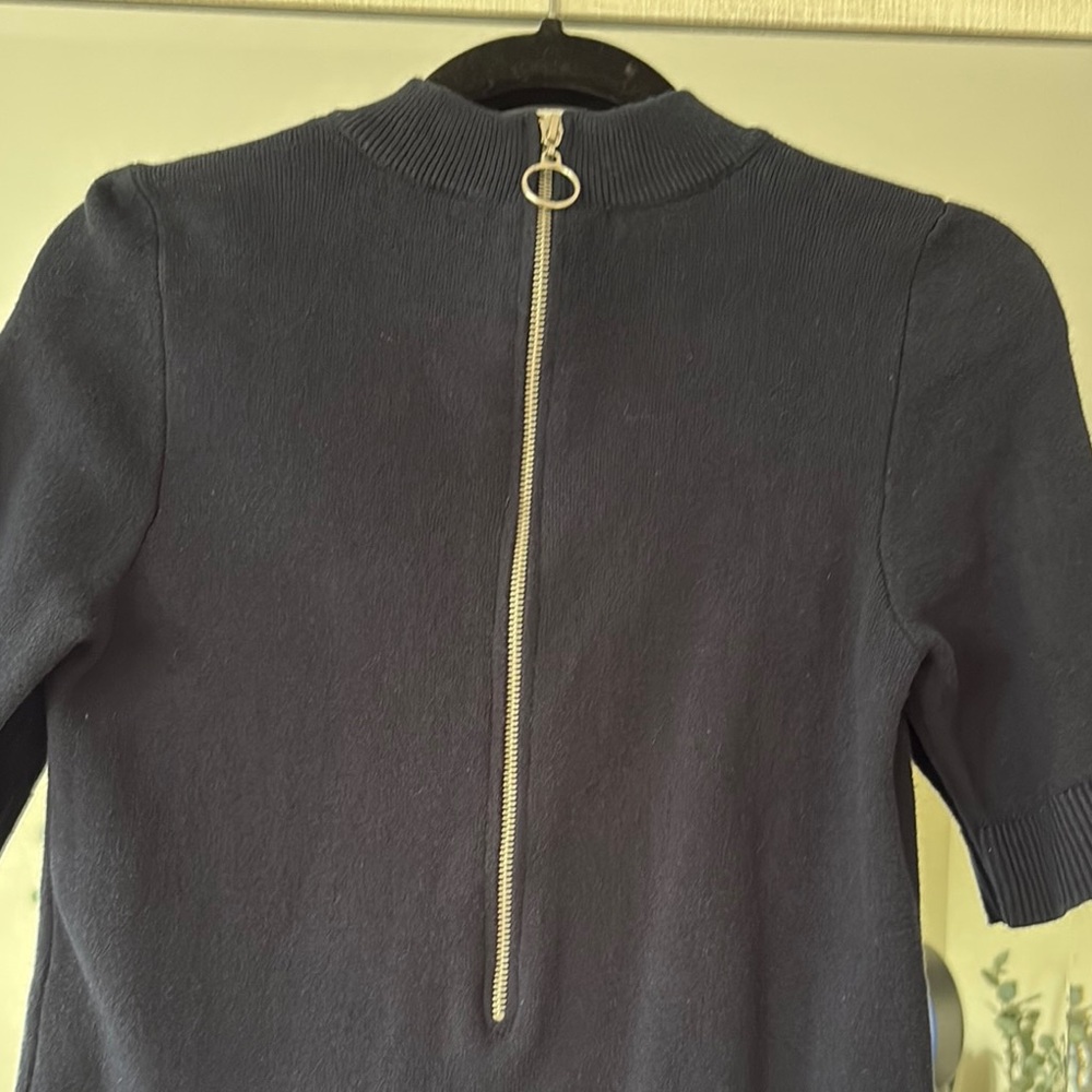 Elegant Navy Blue Knit Dress - Picture 4 of 6